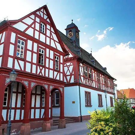 Apartman Ferienwohnung Mit Balkon Und Wlan *