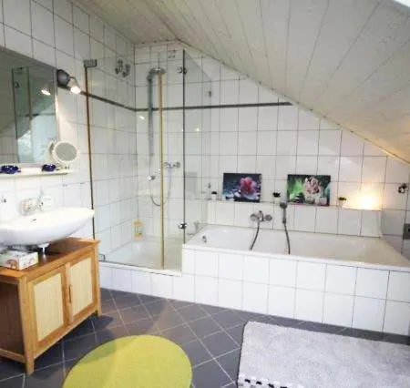 Ferienwohnung Mit Balkon Und Wlan Apartman Groß-Gerau